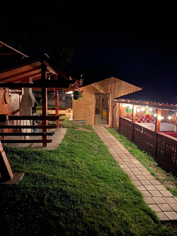 Floare De Maramures 1 Vadu Izei Exterior foto